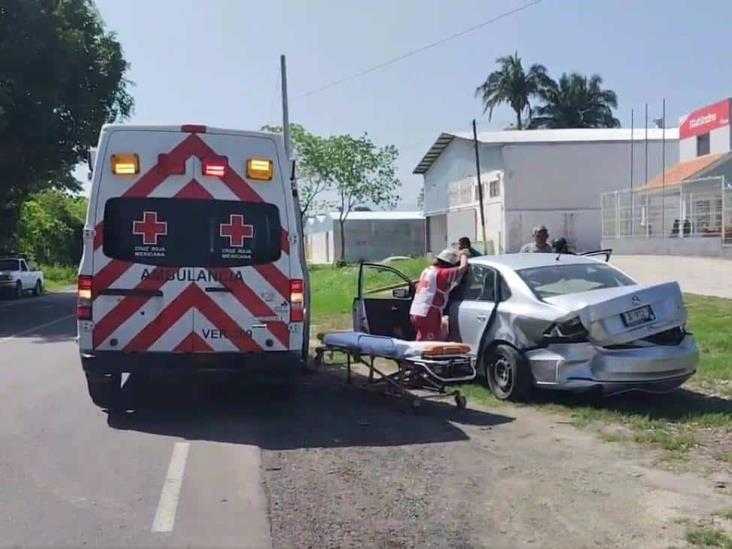 Choque en carretea de Martínez de la Torre deja una mujer lesionada