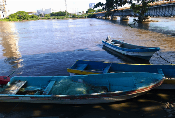 Pescadores de Boca del Río exigen dragado urgente del Río Jamapa