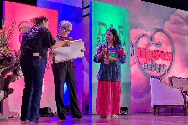 Orizaba celebra Congreso Mujeres en Buen Plan para empoderar y recaudar fondos para albergue