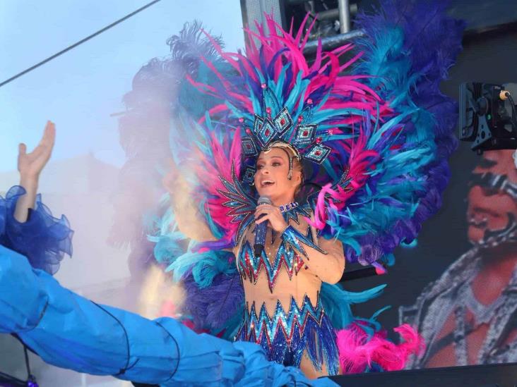 Desfilan en el cierre del Carnaval de Veracruz 2024, de los 100 años