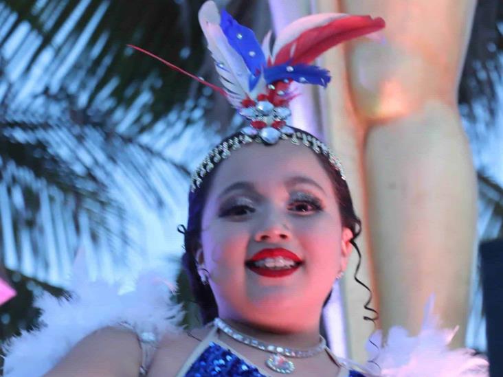 Desfilan en el cierre del Carnaval de Veracruz 2024, de los 100 años