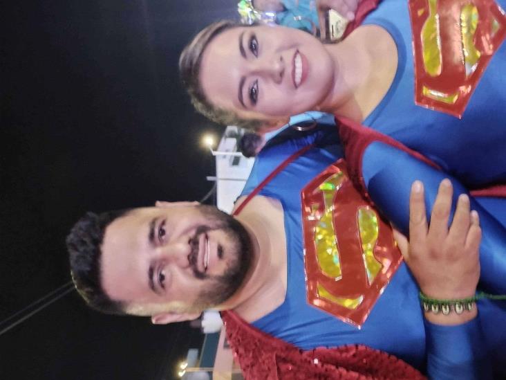 Desfilan en el cierre del Carnaval de Veracruz 2024, de los 100 años