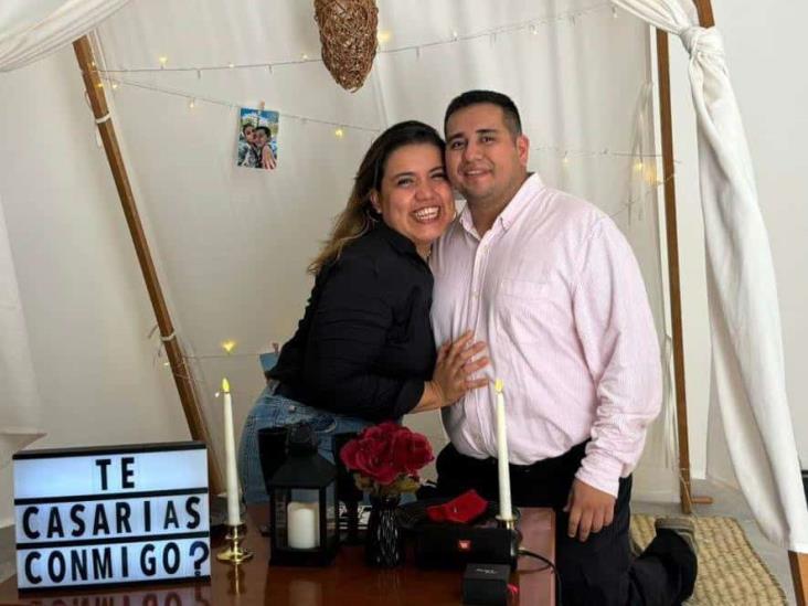 Alejandra Karina Beltrán y Ángel Rodolfo Delfín protagonizan pedida de mano