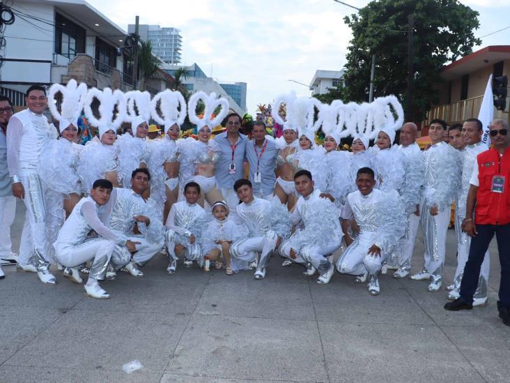 Realizan y disfrutan paseo en el Carnaval de Veracruz 2024