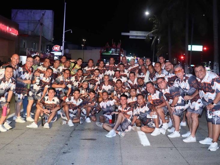 Desfilan en el cierre del Carnaval de Veracruz 2024, de los 100 años