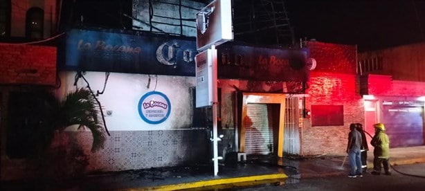 ¡Madrugada violenta!, Con bombas molotov atacan dos negocios en Coatzacoalcos I VIDEO
