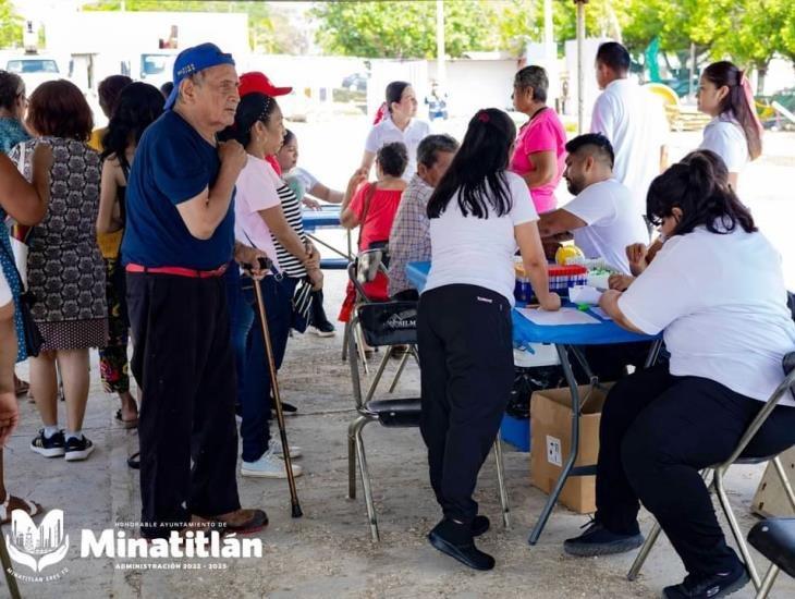 Minatitlán se beneficia de la exitosa Brigada de Salud Itinerante