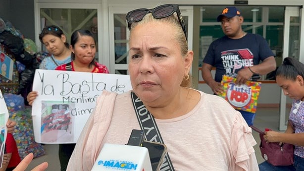 Protestan padres de niños con cáncer en el Hospital Infantil de Veracruz por falta de aire acondicionado | VIDEO