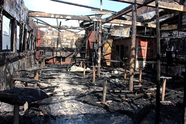 Incendio en Langostinos: Esto dicen ciudadanos de Coatzacoalcos sobre el ataque y cierre de negocios