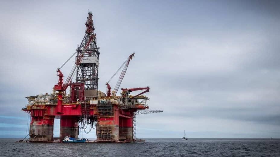 Anuncian hallazgo de petróleo frente a las costas de Veracruz y Tabasco
