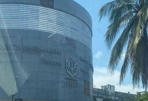 Denuncian falta de climas en el ISSSTE en Veracruz | VIDEO