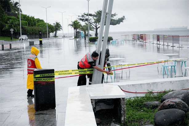 Onda Tropical 8 causa afectaciones menores en Boca del Río: Unánue Abascal
