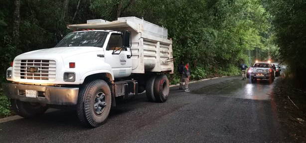 Fuerte choque sobre carretera de Huatusco; hay cuatro heridos