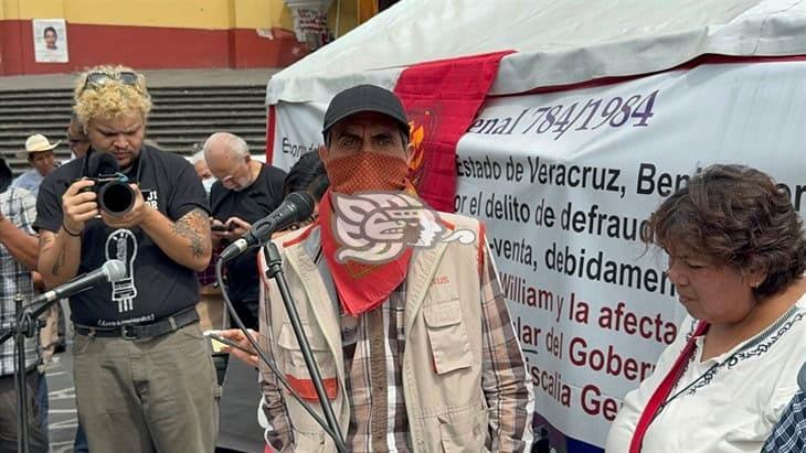 Organizaciones civiles se manifiestan en Xalapa; refrendan lucha contra Granjas Carroll 