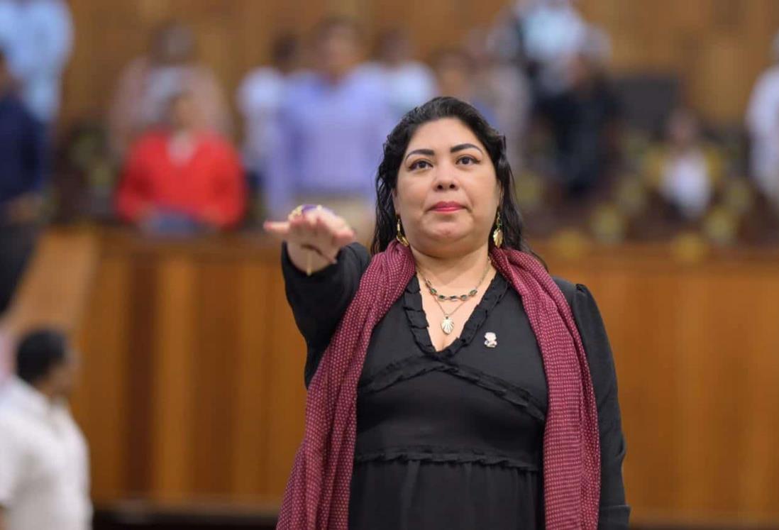 Asume Norma Leonor Mendoza el cargo de diputada por el distrito XIV