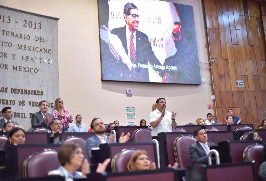 Rinde LXVI Legislatura homenaje al diputado Fernando Arteaga