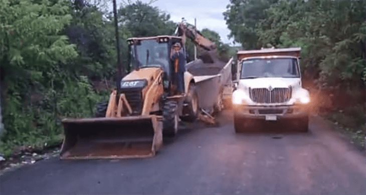 Desprendimiento de góndola genera caos vial en la carretera Martínez-Misantla