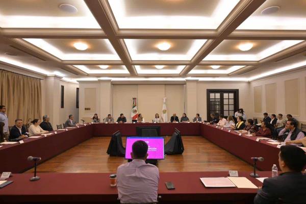 Comienza entrega-recepción en Veracruz; se reúne gabinete de transición