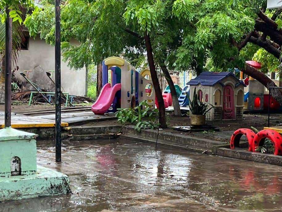 Lluvias afectaron las instalaciones del Centro de Atención Múltiple 61 en Veracruz
