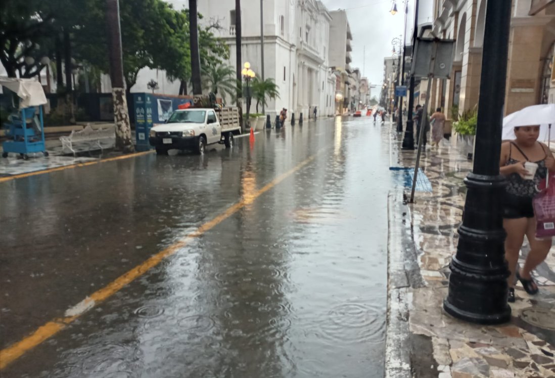 Habilitan albergues en Veracruz tras fuertes lluvias