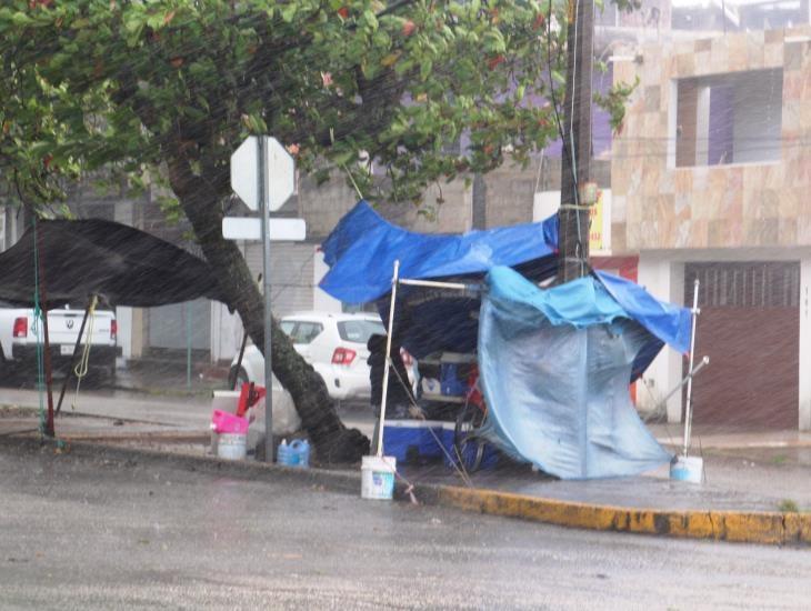 Ondas tropicales 8 y 9 afectan a México, alerta CONAGUA por intensas tormentas eléctricas