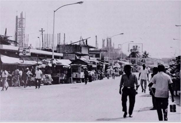 Así lucían los puestos ambulantes en el malecón de Minatitlán hace 60 años