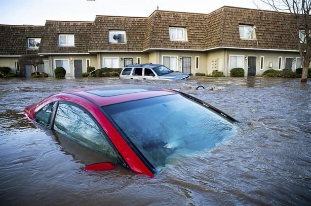 Lluvias en Veracruz: conoce estos tips si te quedas atrapado en tu auto en las inundaciones