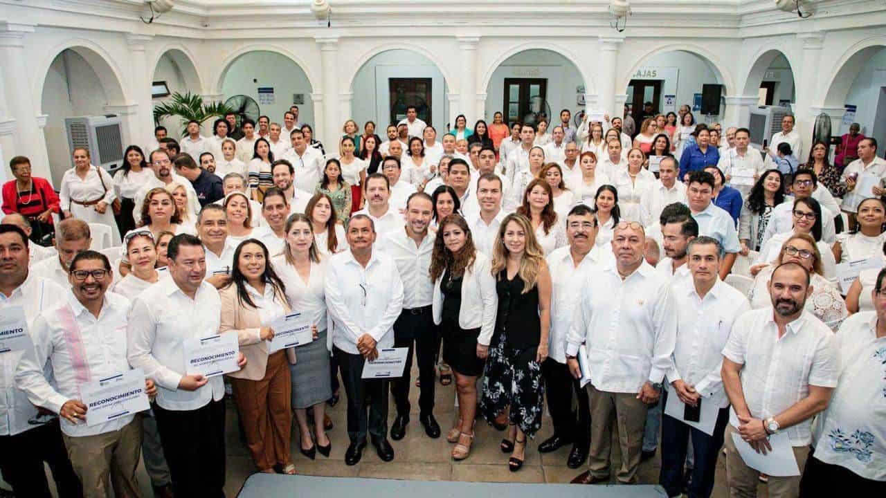 Alcalde de Boca del Río rinde homenaje a los abogados veracruzanos en su día