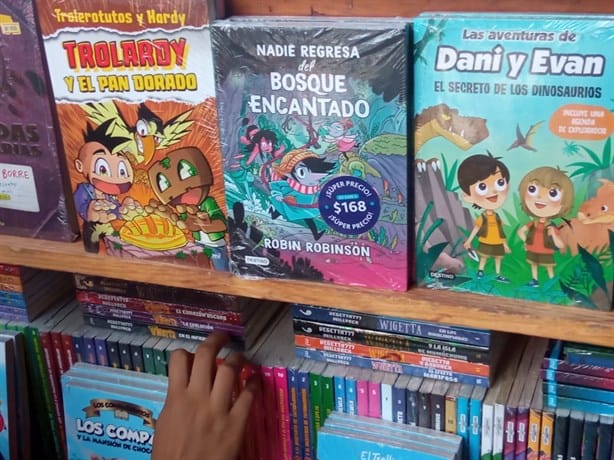 Para al salvar al mundo; niñas y niños hacen suya la Feria del Libro en Xalapa (+Video)