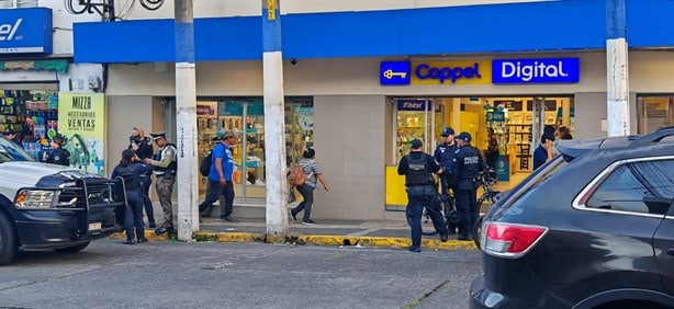 En Xalapa, amenaza de bomba moviliza a policías en zona centro