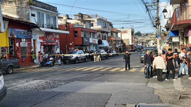 En Xalapa, amenaza de bomba moviliza a policías en zona centro