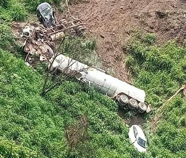 Fatal accidente: tres unidades caen a un barranco en Autopista La Tinaja-Cosamaloapan; hay un fallecido