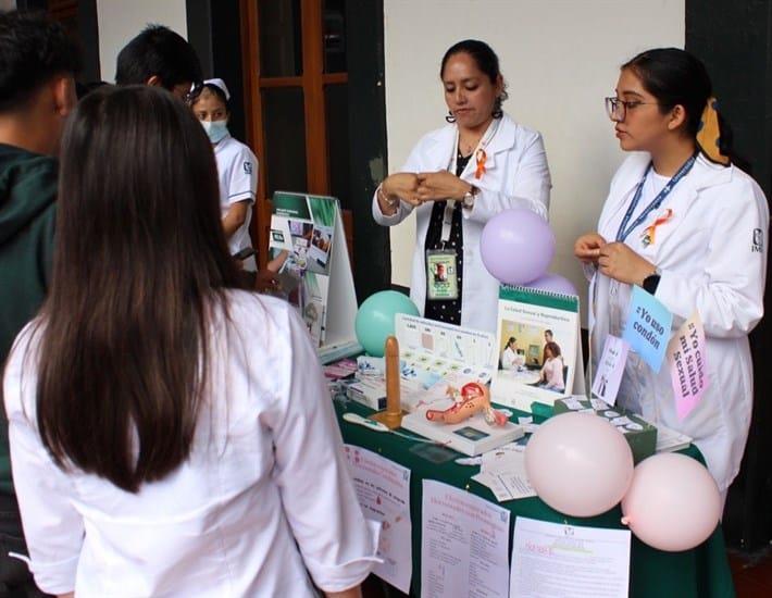 IMSS Veracruz Norte invita a los adolescentes a cuidar su salud sexual