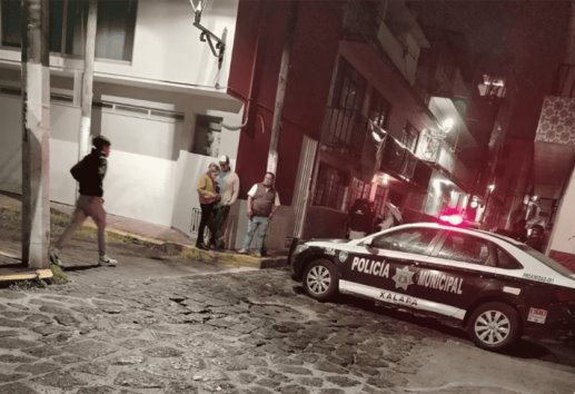 Otro hombre es hallado muerto en su domicilio en Xalapa; ahora en el centro