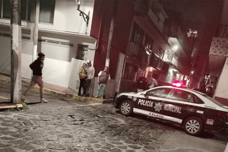 Otro hombre es hallado muerto en su domicilio en Xalapa; ahora en el centro