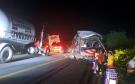 Chocan dos autobuses de pasajeros en Alvarado; reportan varios heridos