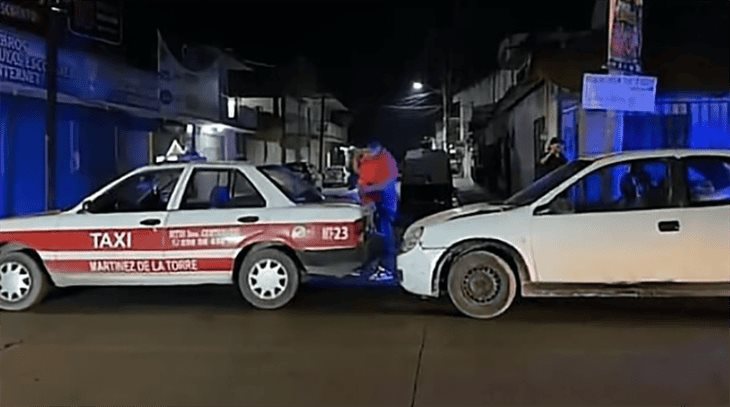 Ebrio conductor choca contra un taxi en céntricas calles de Martínez