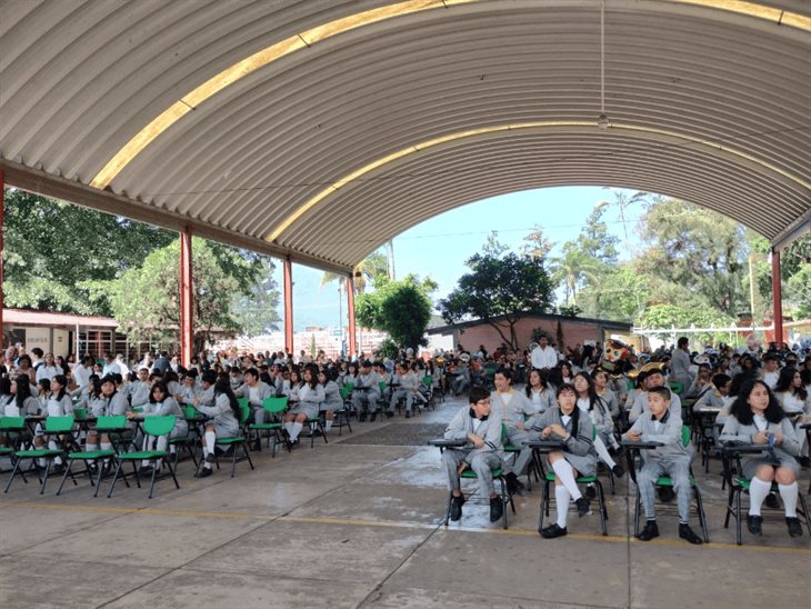 Se coordinan acciones para atender necesidades en escuelas de Río Blanco: SEV