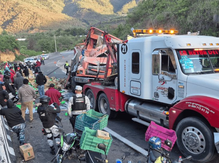 Se registra trágica volcadura sobre la autopista Puebla-Orizaba; fallece el conductor