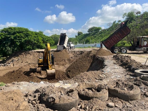 Así fueron los trabajos para tapar gigante socavón provocado por lluvias en Veracruz | VIDEO