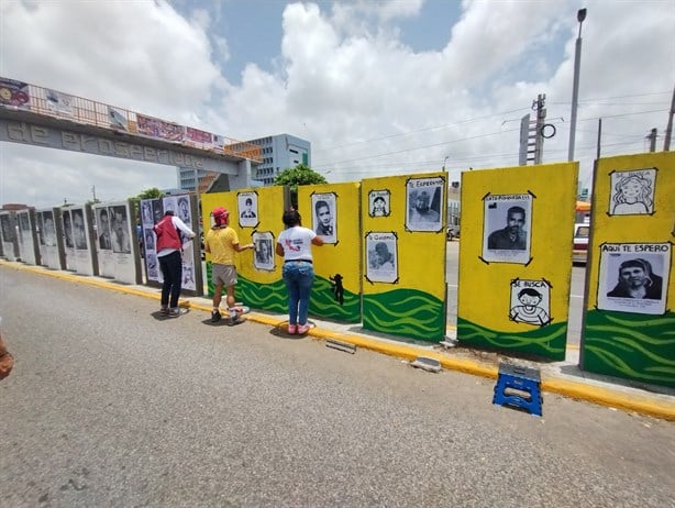 Colectivos agregan nuevas fotografías de desaparecidos sobre la avenida Cuauhtémoc, en Veracruz