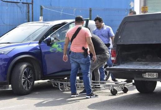 Asesinato a plena luz del día: joven conductor de Xtrail atacado en Veracruz