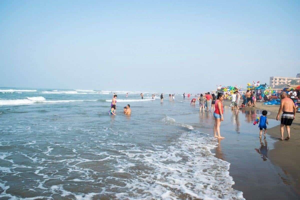 Playas contaminadas y el saneamiento en Veracruz