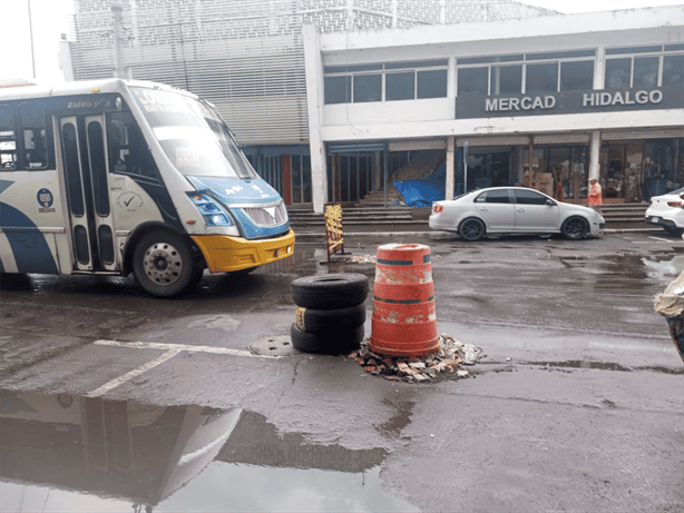 Denuncian baches en el Centro Histórico de Veracruz