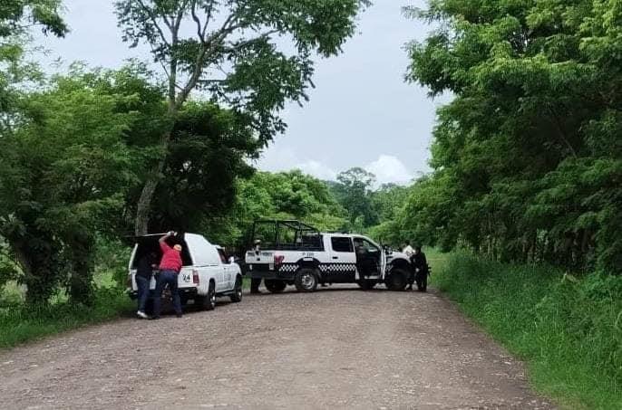 Hallan en Misantla cadáveres de un hombre y una mujer en un automóvil