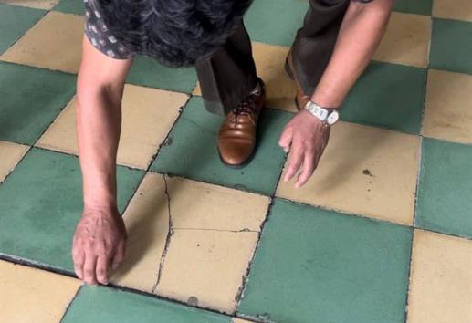 Cierran Mercado la Rotonda de Xalapa por restauración de piso; aplican garantía de obra
