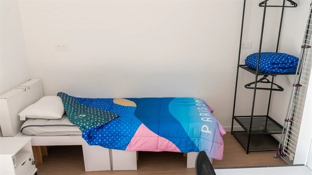 Así lucen las camas de cartón que usan los jugadores en los Juegos Olímpicos de París 2024