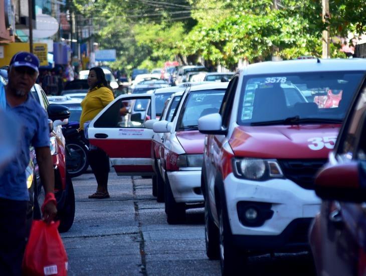 Por falta de regulación, taxistas cobran lo que quieren en Coatzacoalcos: diputada