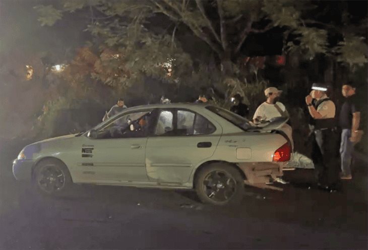 Se registra choque en la carretera Martínez-San Rafael