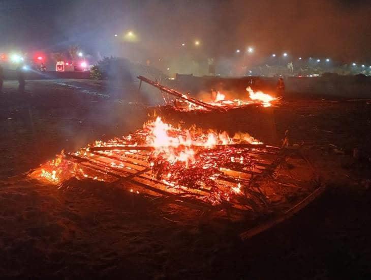 Así quedaron las palapas que fueron quemadas; estos negocios han sido vandalizados en Coatzacoalcos | FOTOS